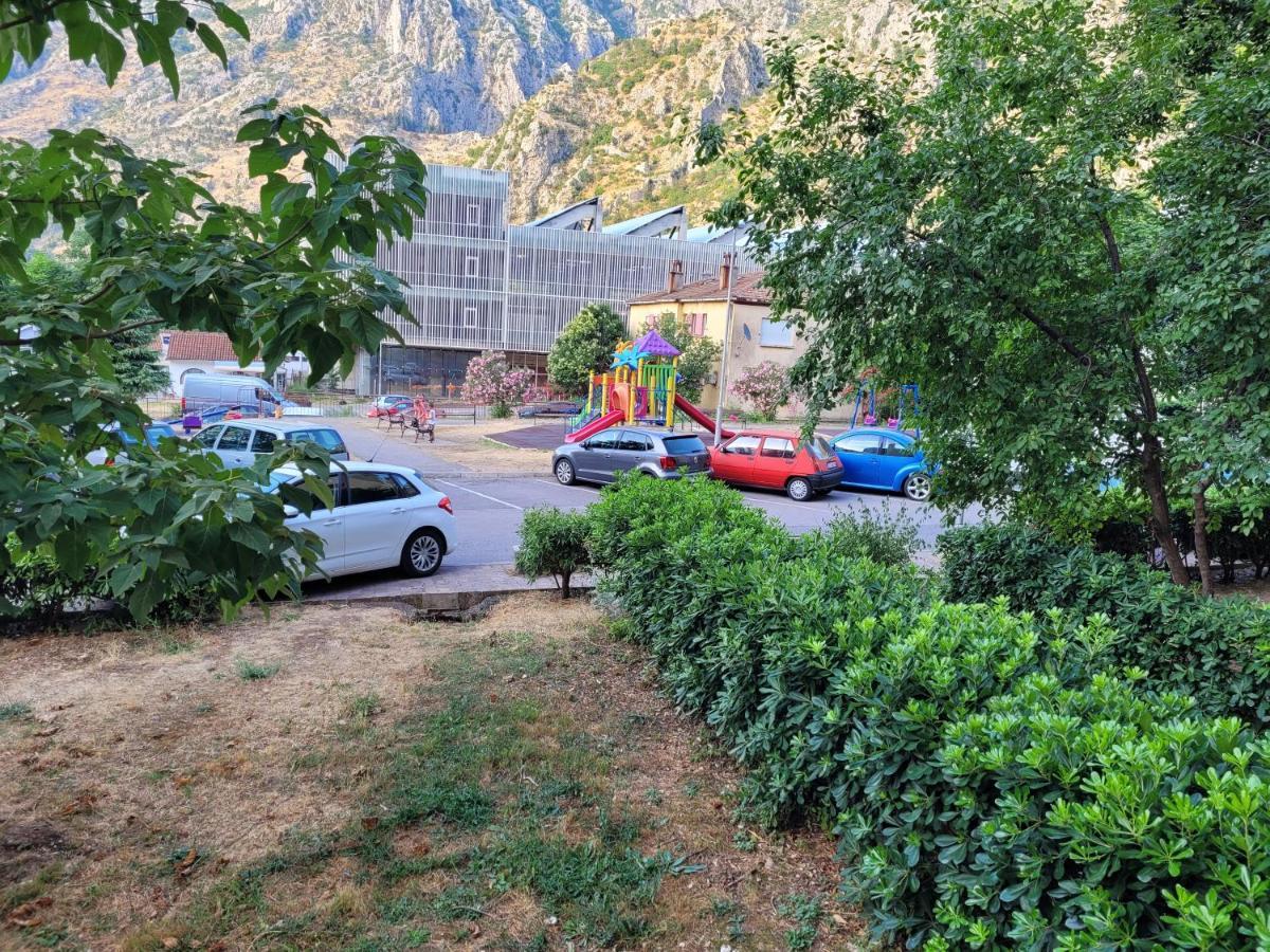 Rakite Apartment Kotor Buitenkant foto